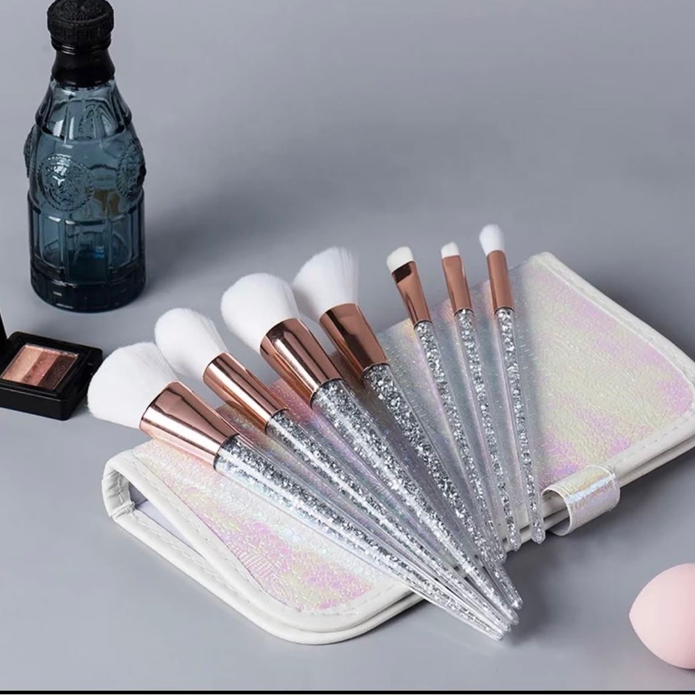 Glitter Makeup Brushes.